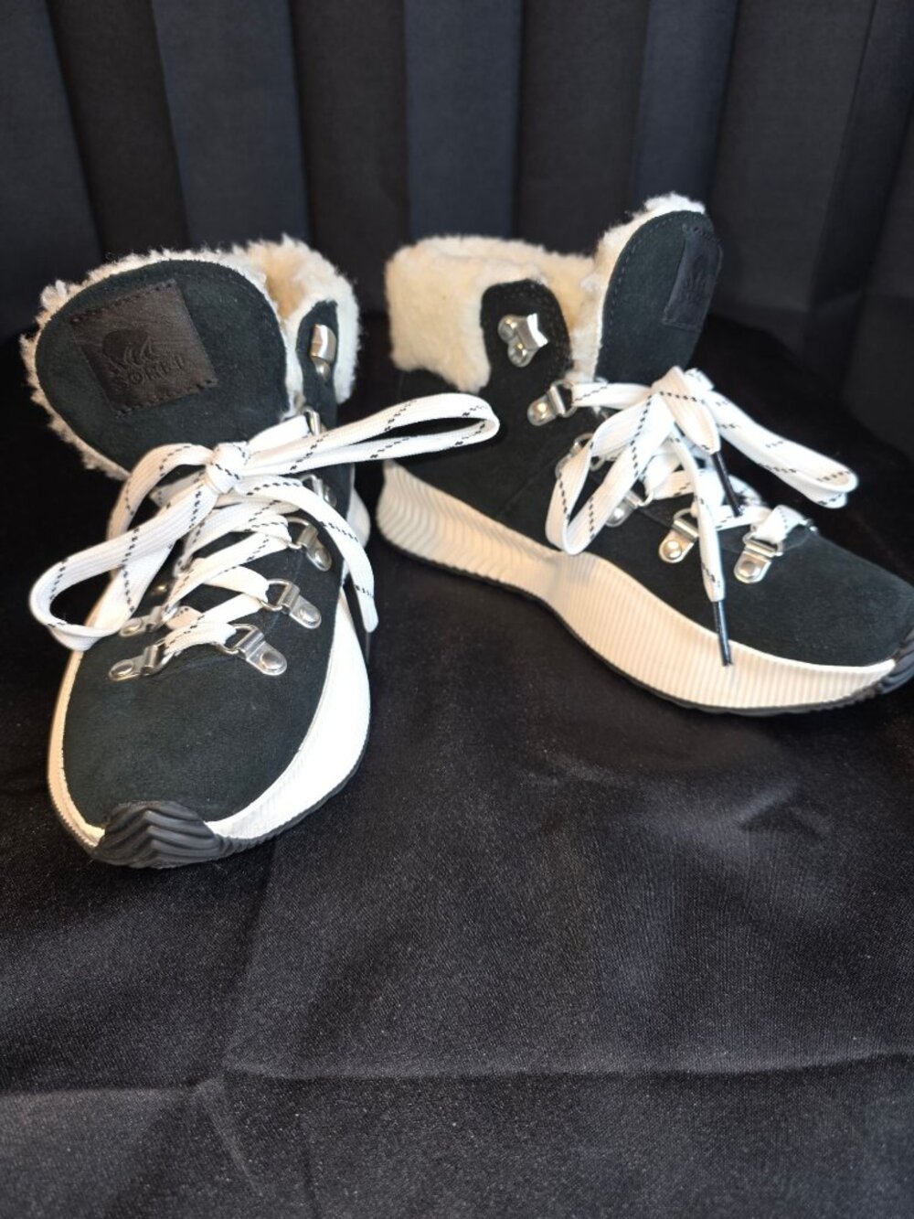 Sorel Womens Faux Fur-Lined Winter Boots Size 5 Black & White USA Made